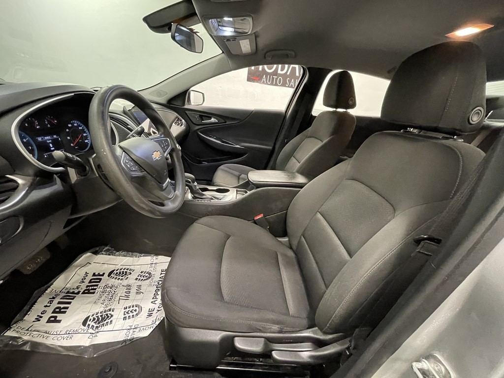 2021 Chevrolet Malibu Image 8