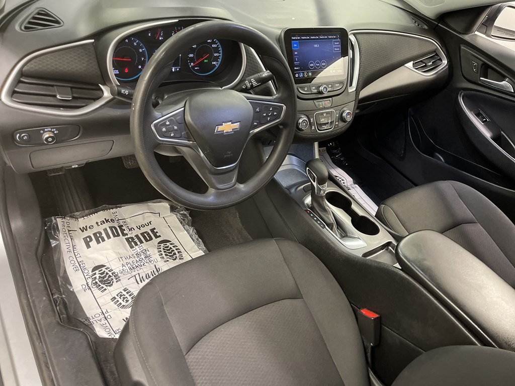 2021 Chevrolet Malibu Image 9
