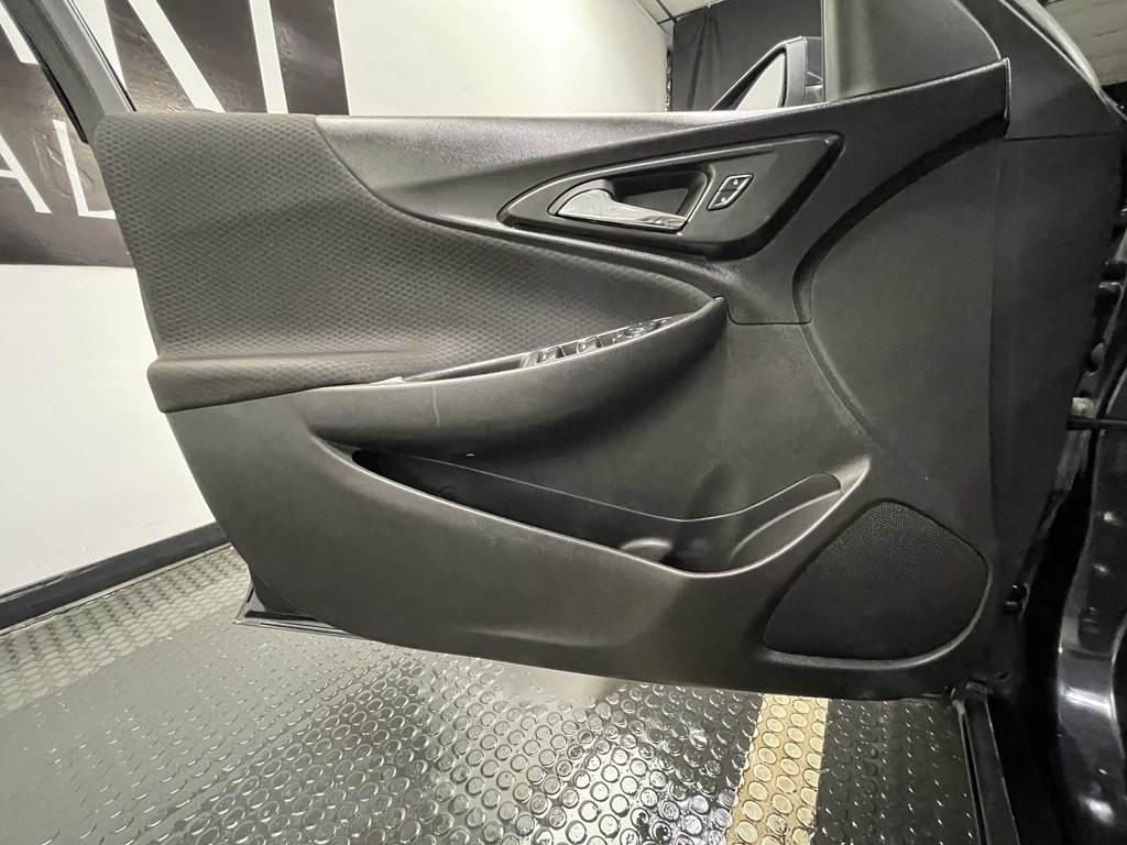 2023 Chevrolet Malibu Image 7