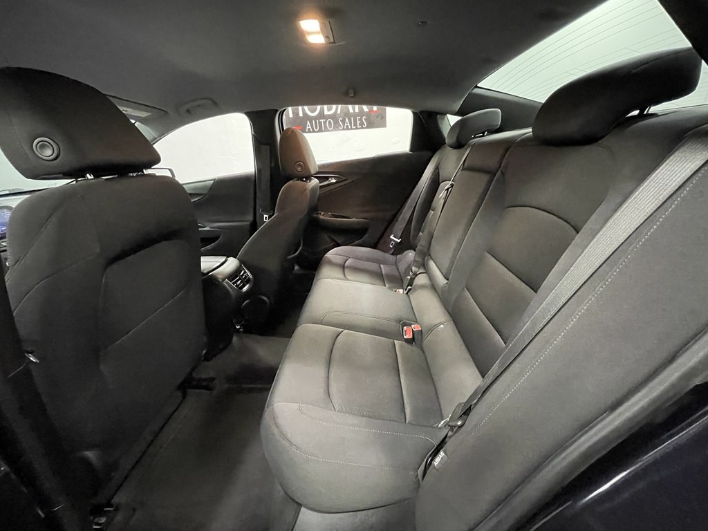 2023 Chevrolet Malibu Image 13