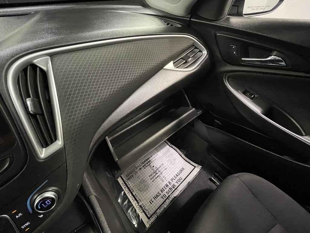 2023 Chevrolet Malibu Image 24