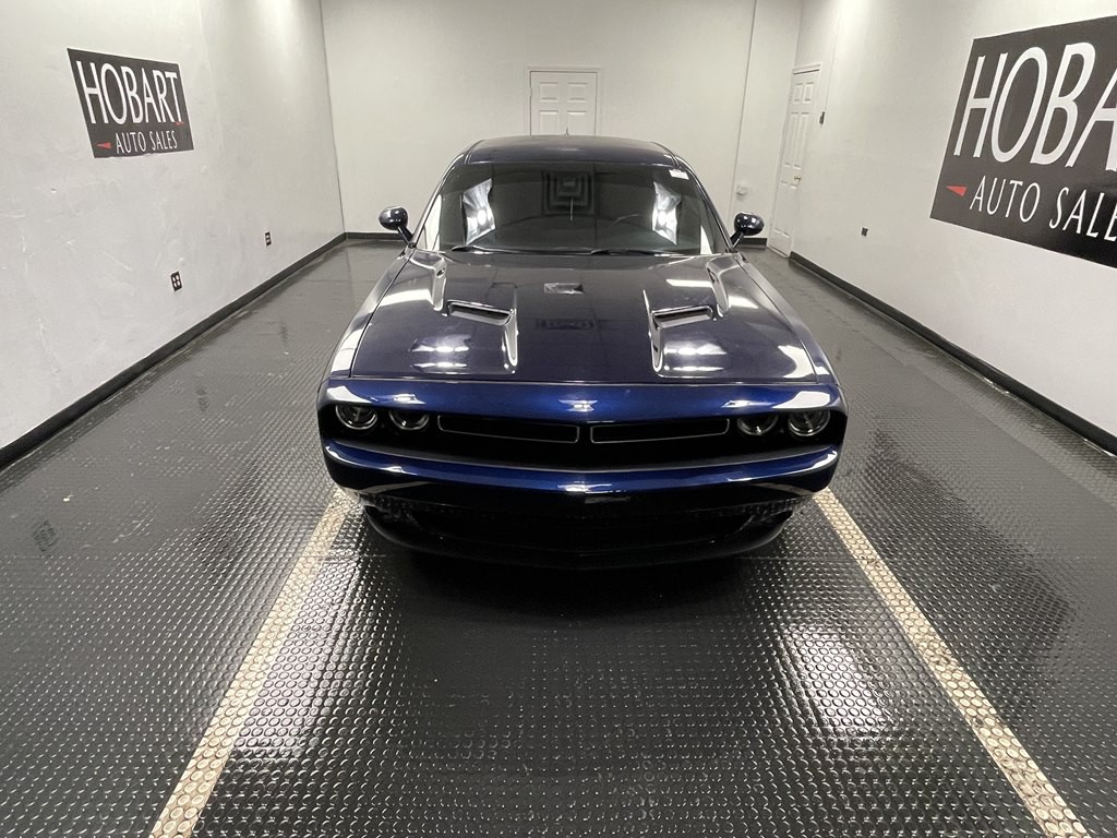 2017 Dodge Challenger Image 2