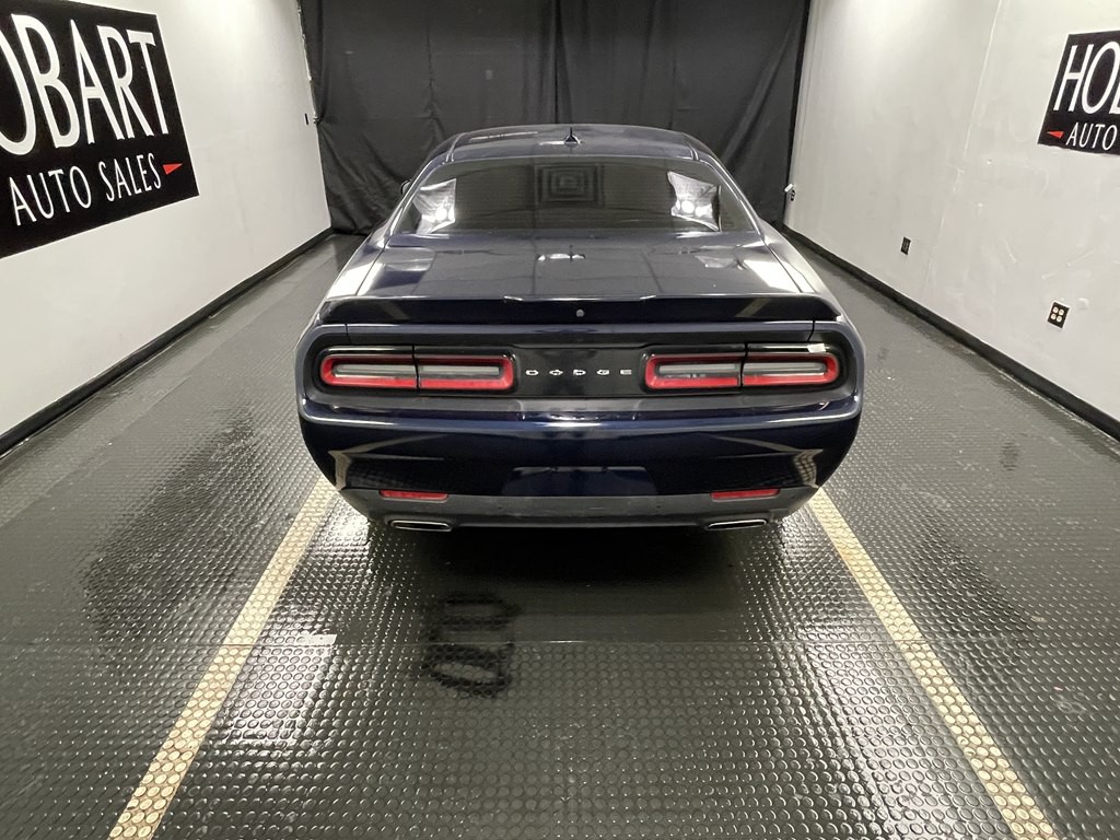 2017 Dodge Challenger Image 5