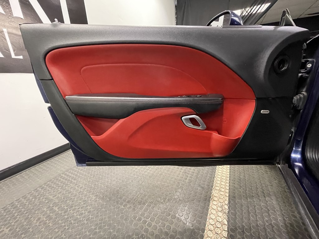 2017 Dodge Challenger Image 7