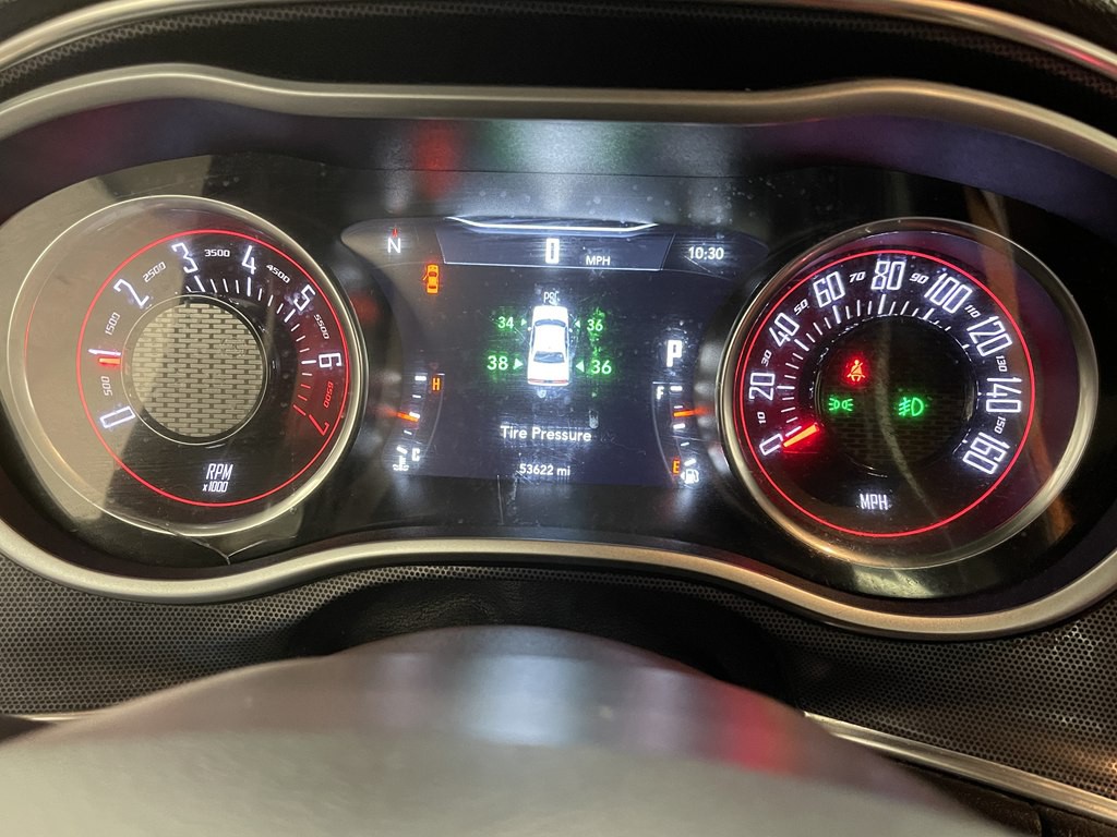 2017 Dodge Challenger Image 20