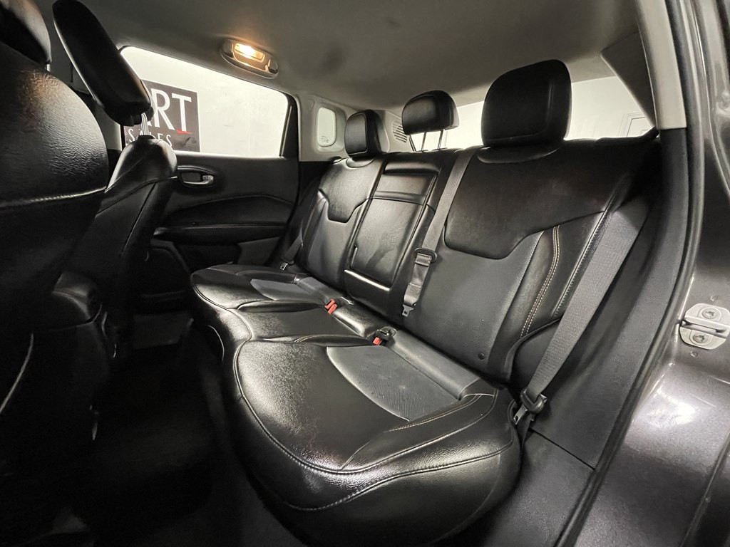 2020 Jeep Compass Image 15