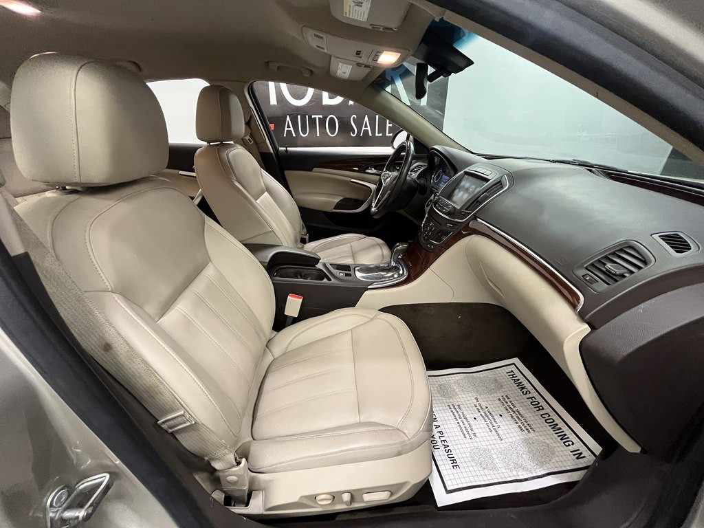2016 Buick Regal Image 8