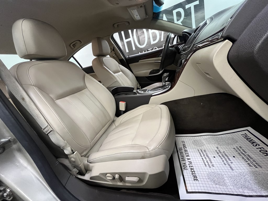 2016 Buick Regal Image 9