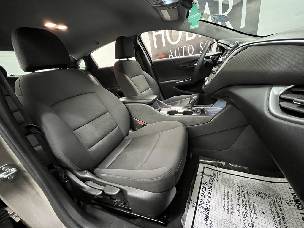 2023 Chevrolet Malibu Image 10