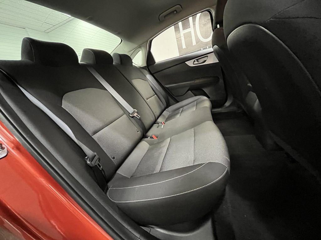 2024 Kia Forte Image 15