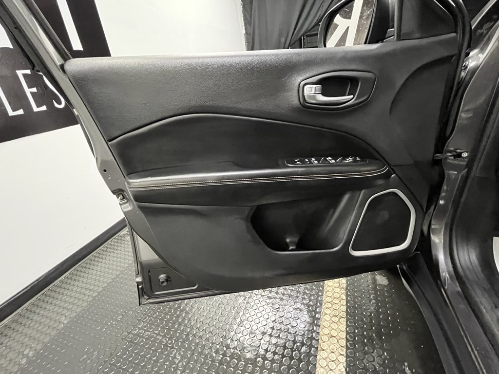 2018 Jeep Compass Image 7