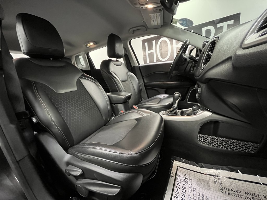 2018 Jeep Compass Image 11