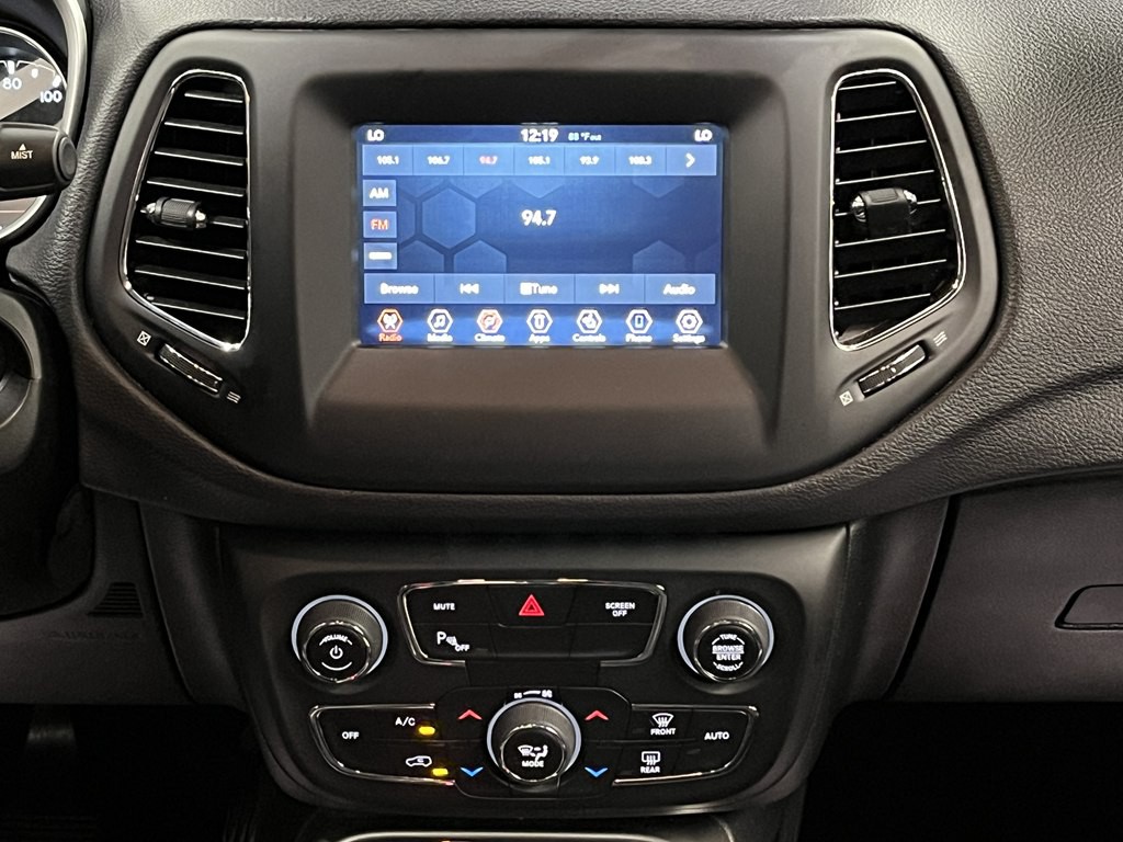 2018 Jeep Compass Image 20