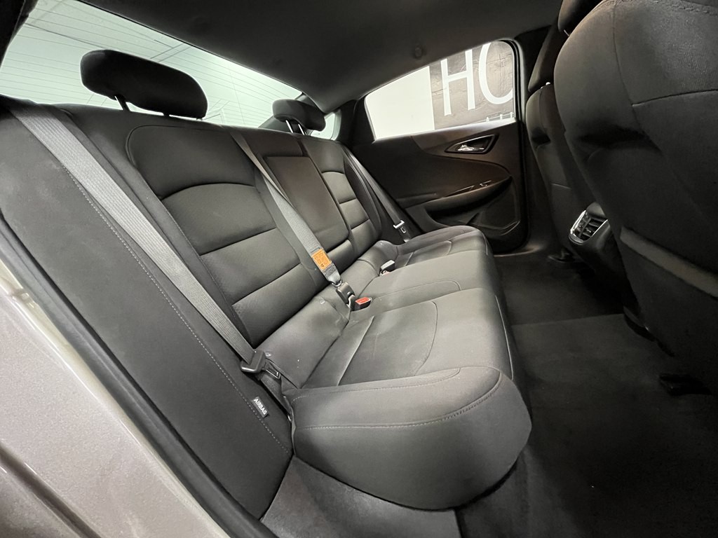 2023 Chevrolet Malibu Image 17