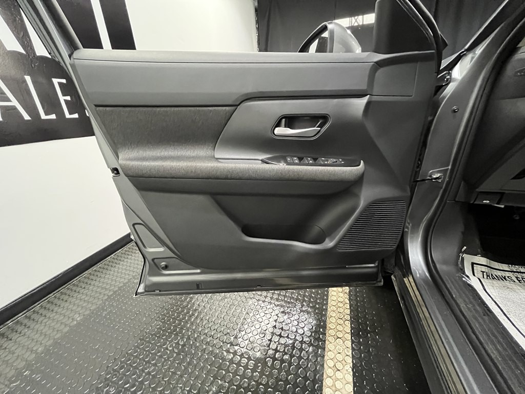 2025 Nissan Kicks Image 7