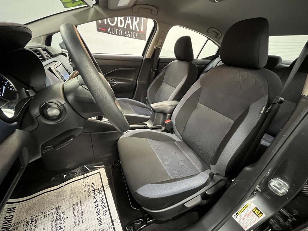 2025 Nissan Versa Image 8