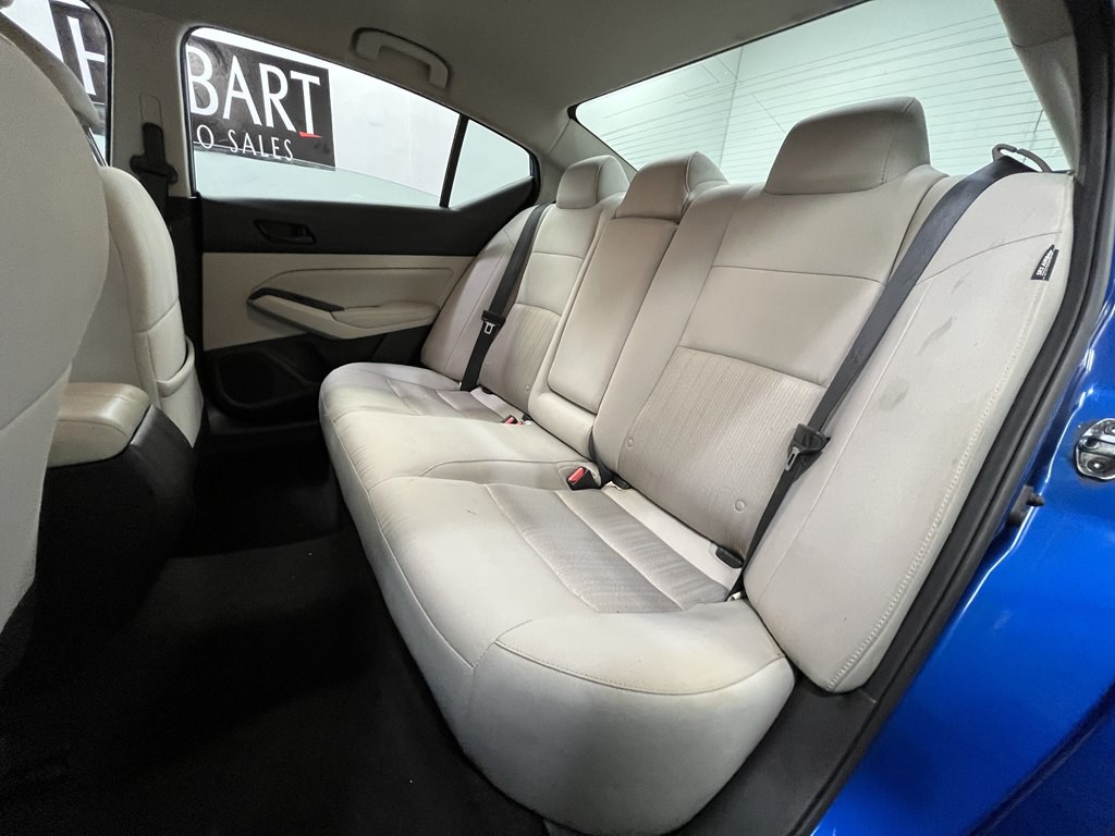 2025 Nissan Altima Image 12