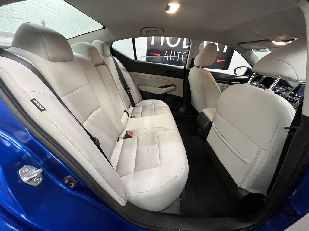 2025 Nissan Altima Image 15