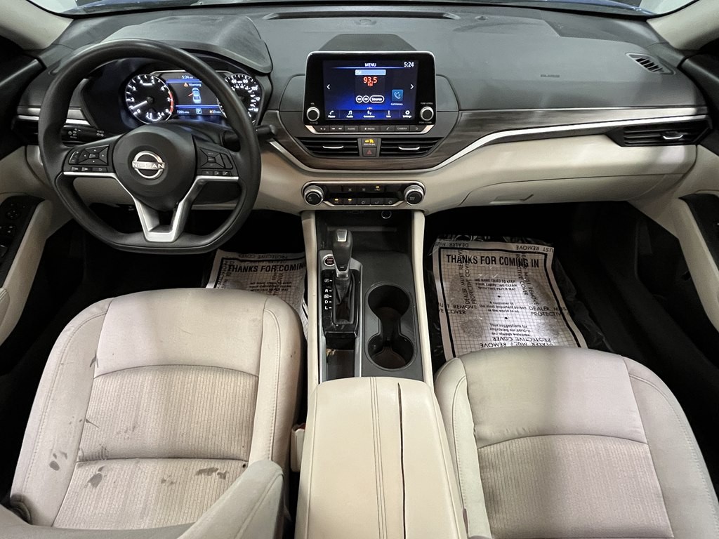 2025 Nissan Altima Image 16