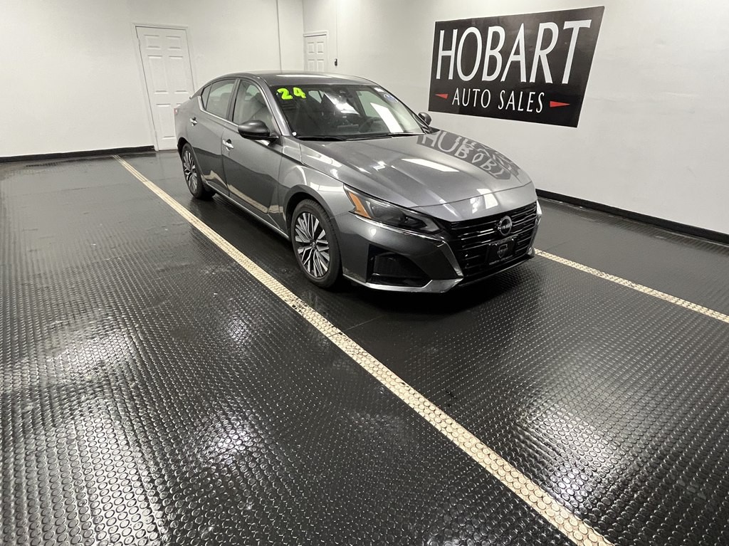 2024 Nissan Altima Image 1