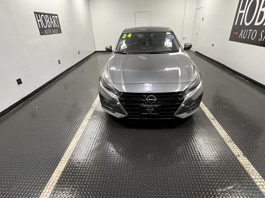 2024 Nissan Altima Image 2