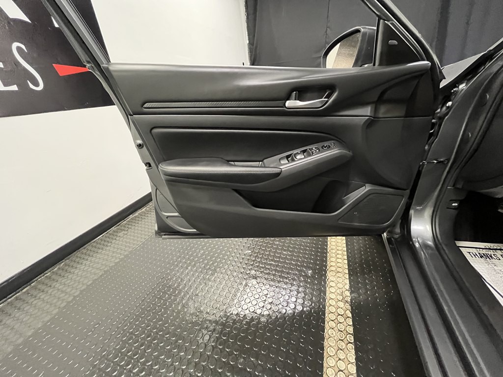 2024 Nissan Altima Image 7