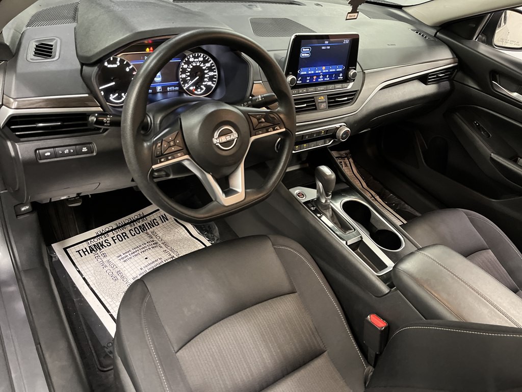 2024 Nissan Altima Image 9