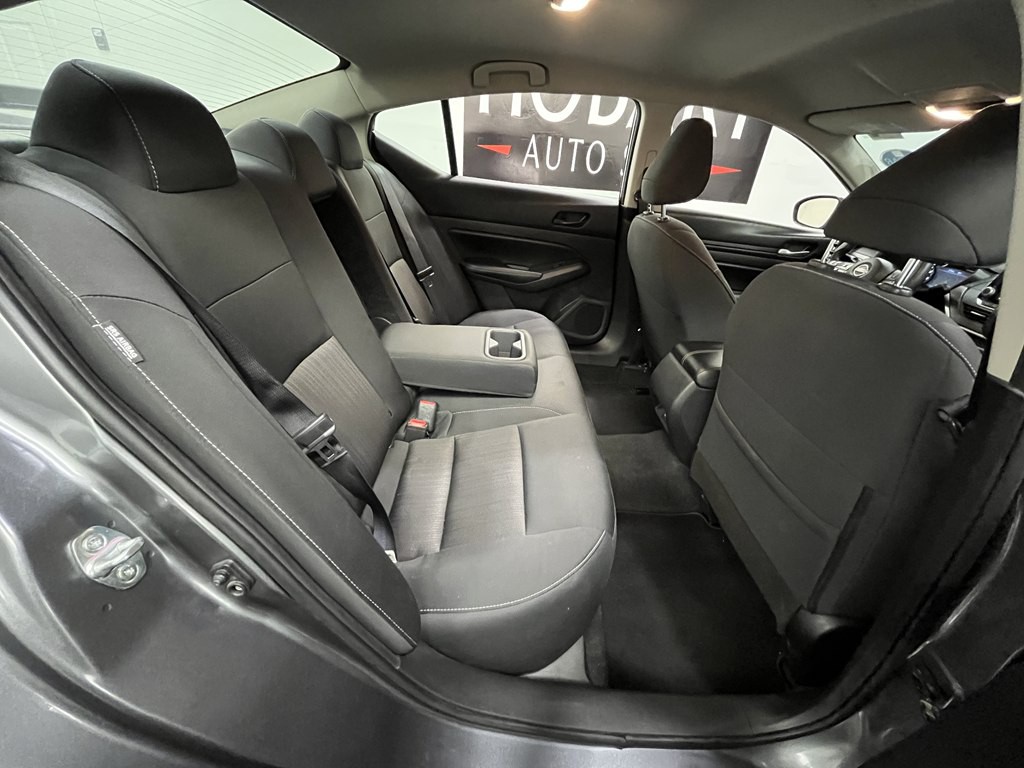 2024 Nissan Altima Image 13