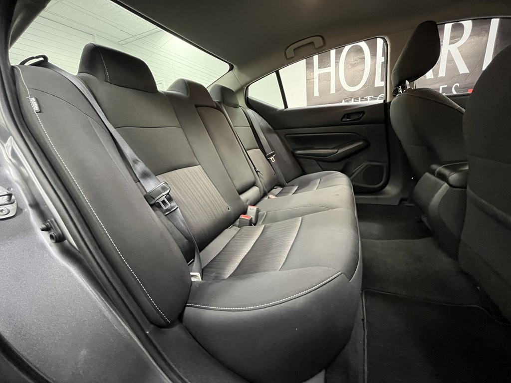 2024 Nissan Altima Image 14
