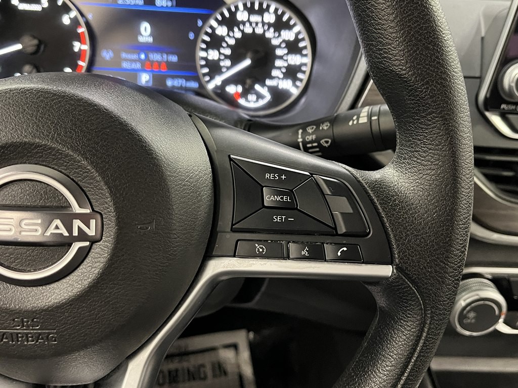 2024 Nissan Altima Image 25