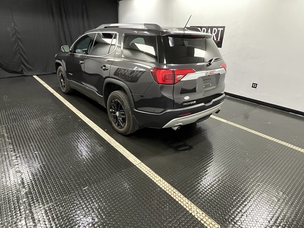 2017 GMC Acadia Image 4