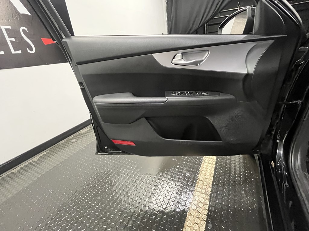 2024 Kia Forte Image 7