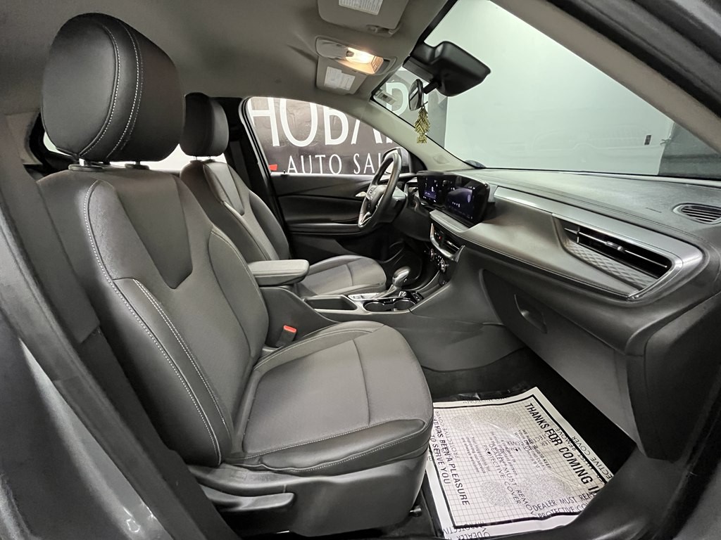 2025 Buick Enclave Image 11