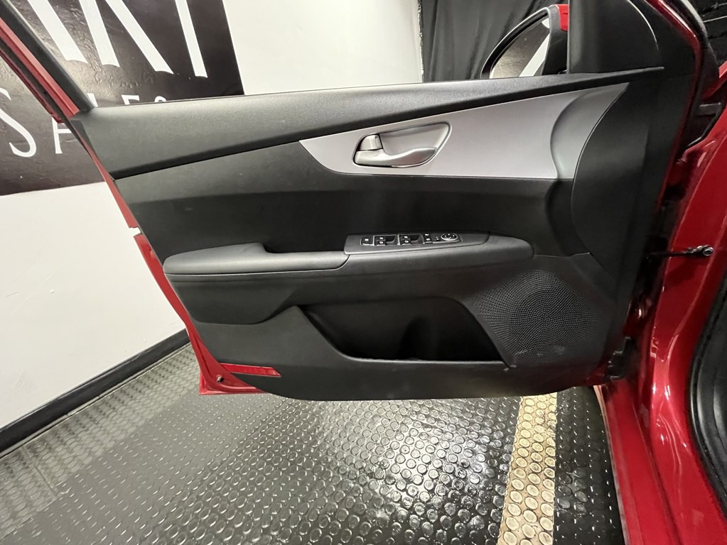 2024 Kia Forte Image 7