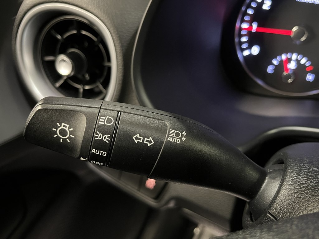 2024 Kia Forte Image 23