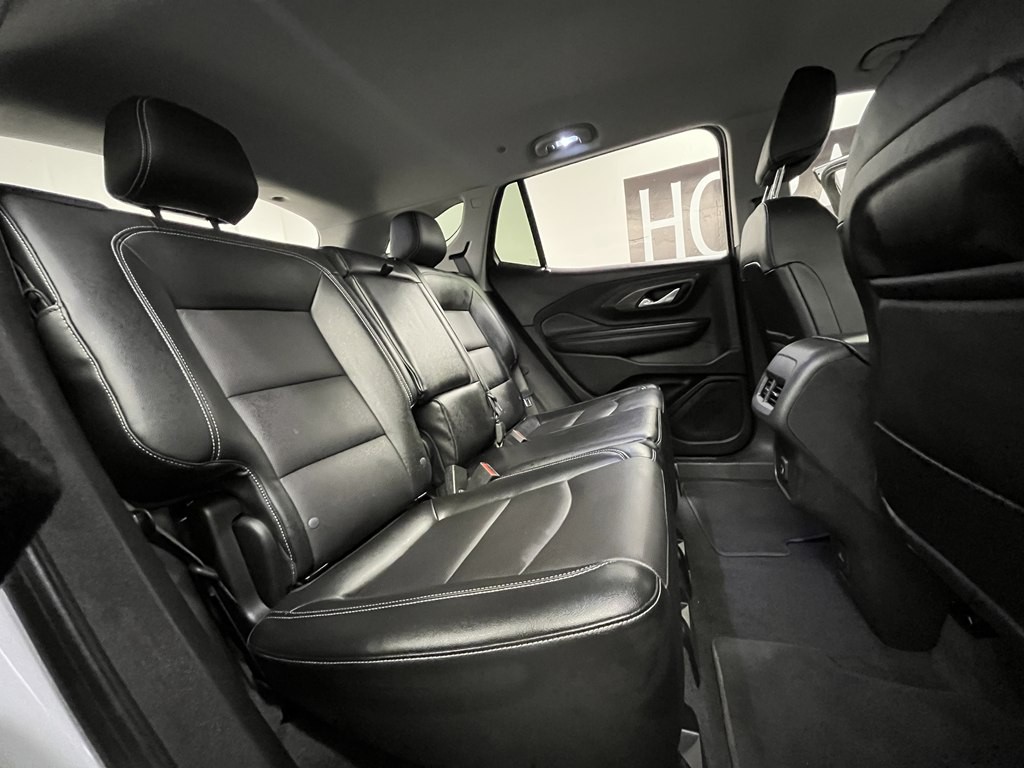 2024 GMC Terrain Image 17