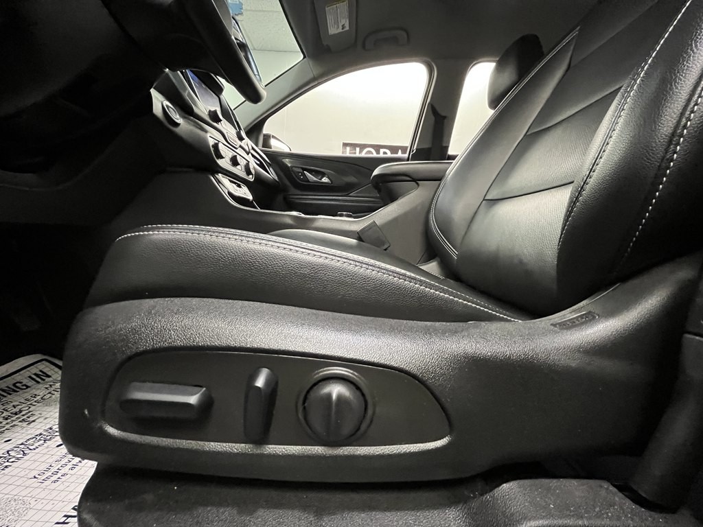 2024 GMC Terrain Image 8