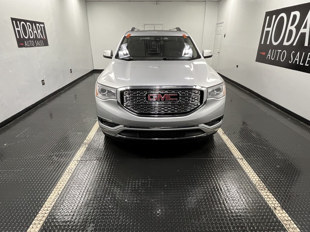 2019 GMC Acadia Image 2
