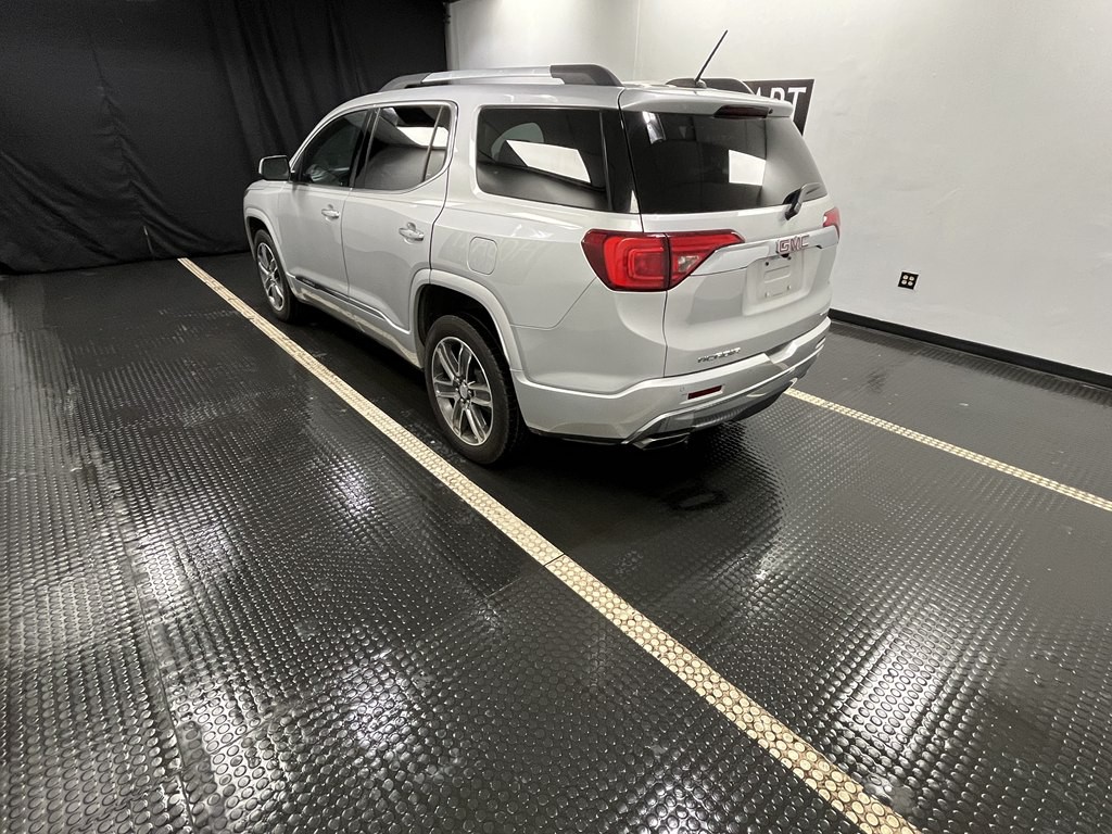 2019 GMC Acadia Image 4