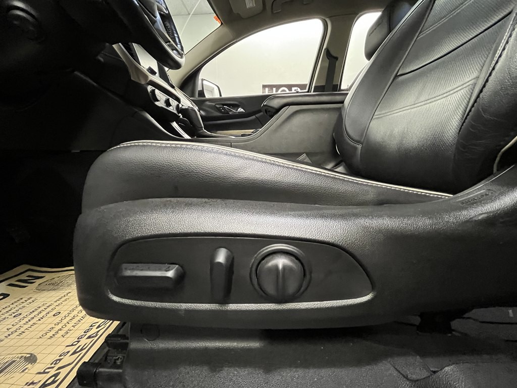 2019 GMC Acadia Image 8