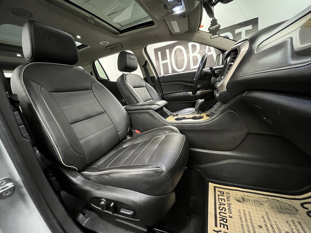 2019 GMC Acadia Image 12
