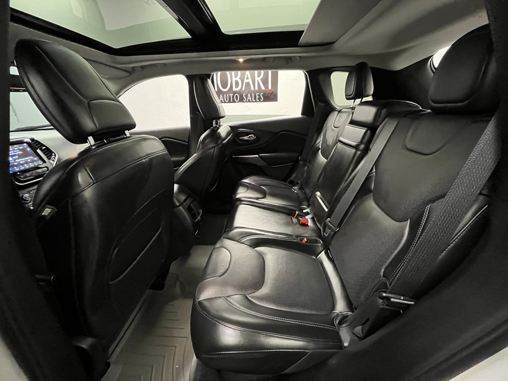 2019 Jeep Cherokee Image 10