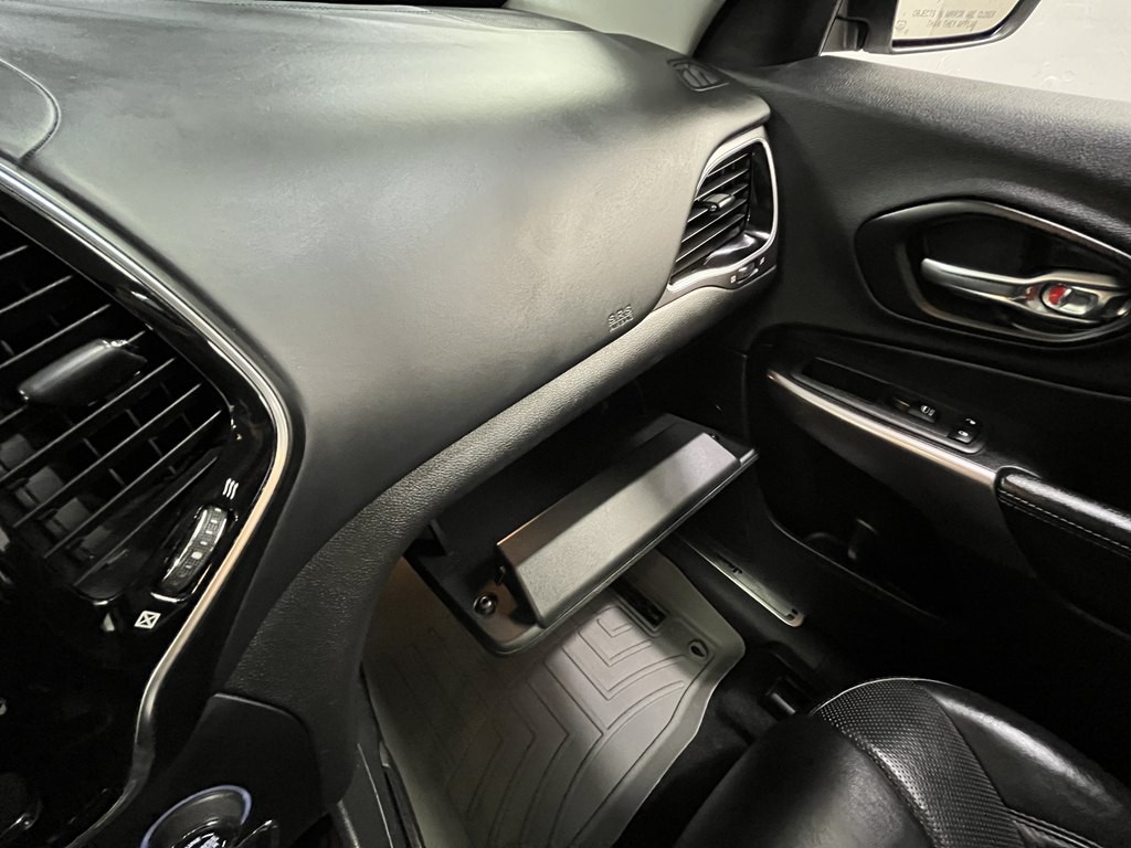 2019 Jeep Cherokee Image 22