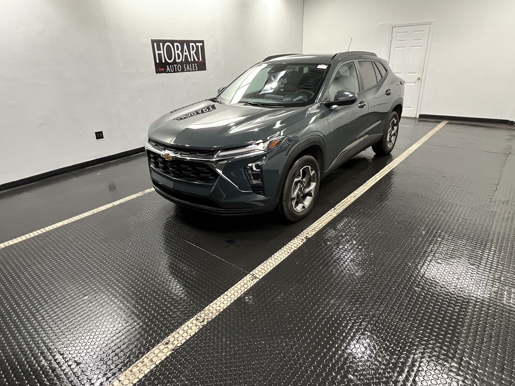 2025 Chevrolet Trax Image 3