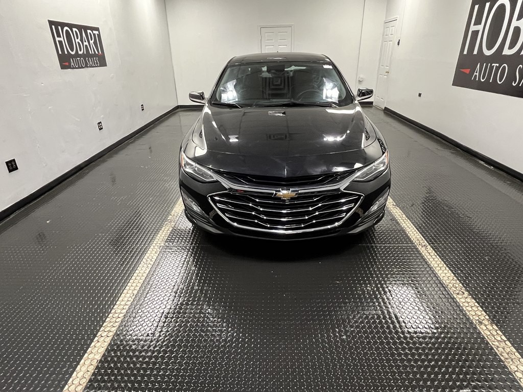 2024 Chevrolet Malibu Image 2