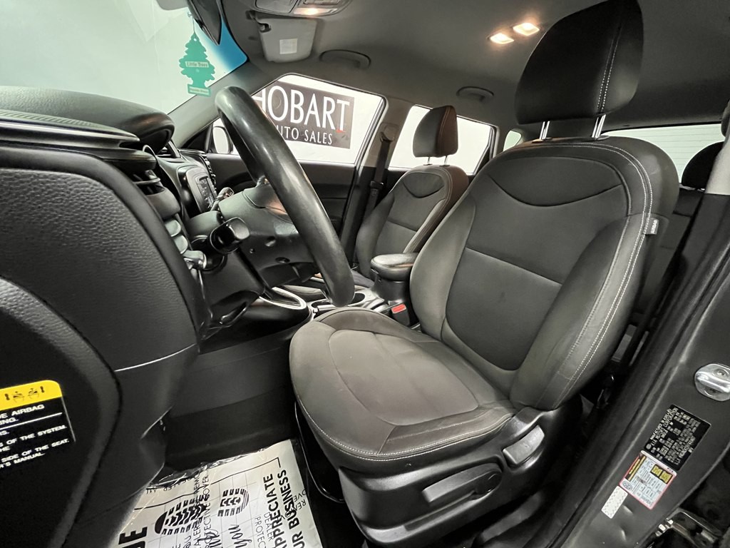 2017 Kia Soul Image 8