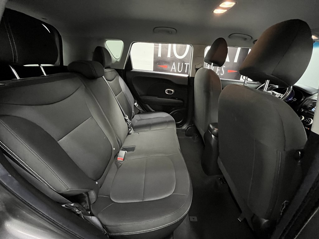 2017 Kia Soul Image 16