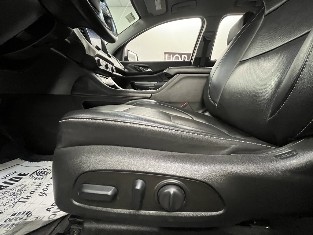 2023 GMC Acadia Image 9