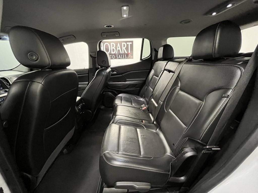 2023 GMC Acadia Image 13
