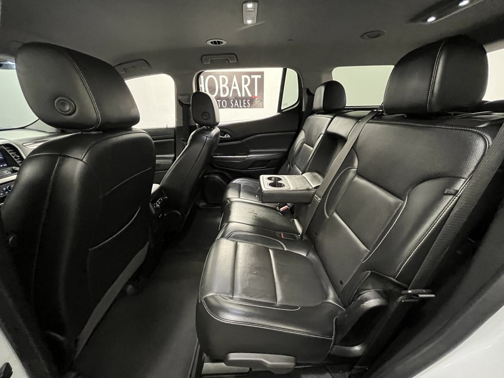 2023 GMC Acadia Image 14